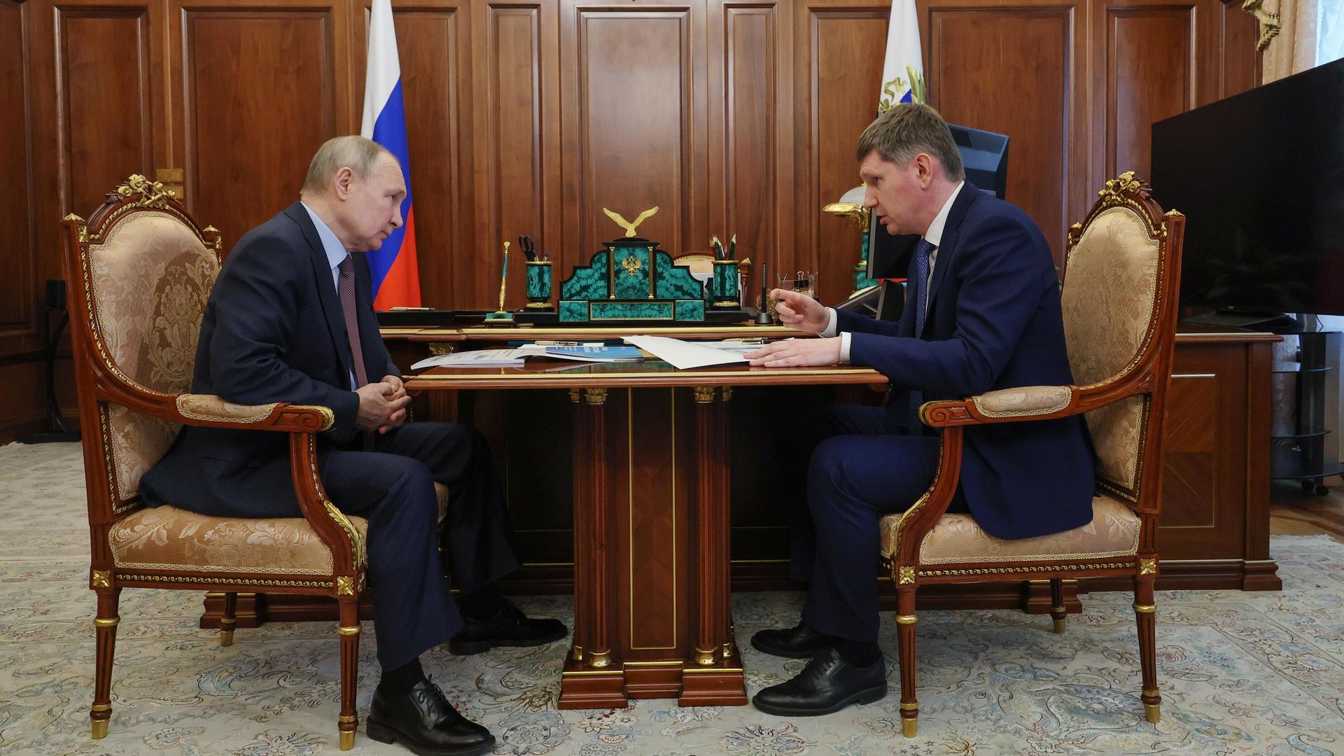 РФ Владимир Путин и министр экономического развития РФ Максим Решетников во время рабочей встречи - РИА Новости, 1920, 04.05.2023