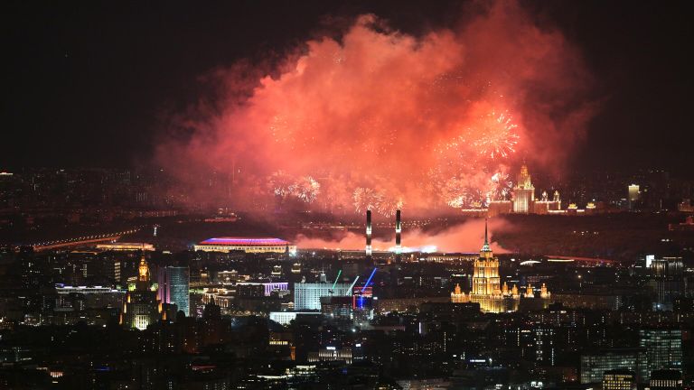 Праздничный салют в честь Дня Победы в Москве