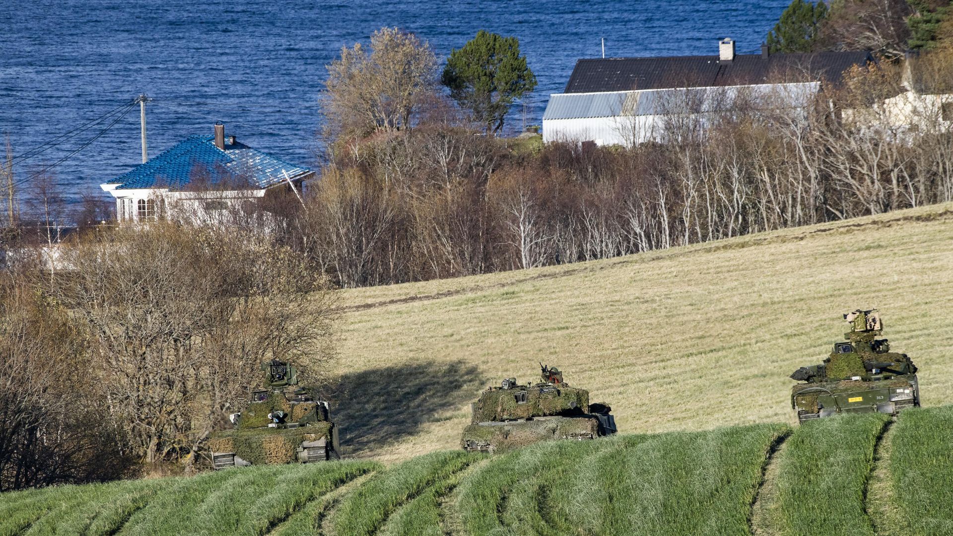 Танки норвежских и немецких войск во время учений НАТО Trident Juncture 2018 в Норвегии Танки норвежских и немецких войск во время учений НАТО Trident Juncture 2018 в Норвегии - РИА Новости, 1920, 10.05.2023