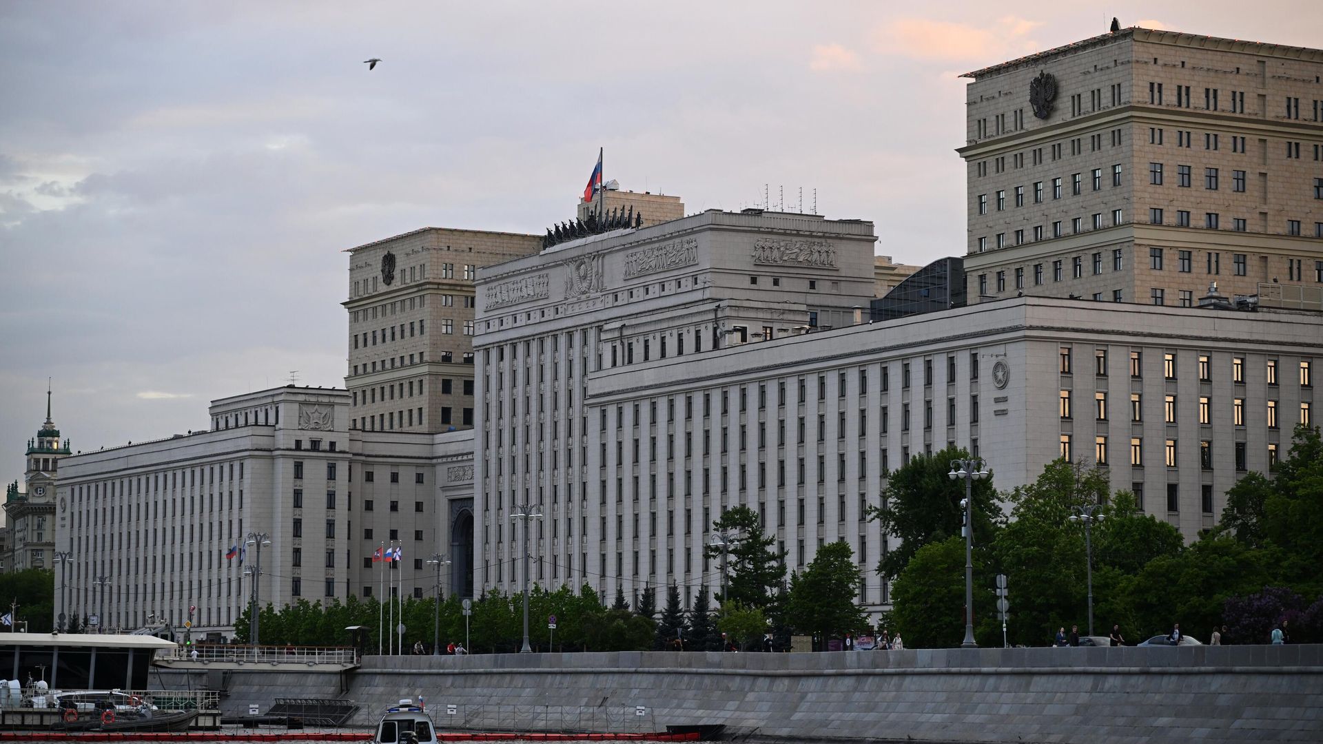 Вид на здание Министерства обороны России на Фрунзенской набережной в Москве - РИА Новости, 1920, 24.06.2023