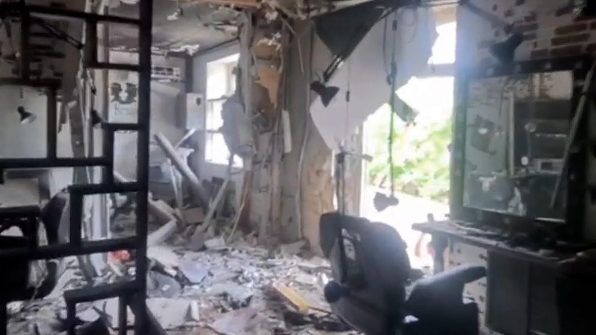 Последствия взрыва в луганском барбершопе Последствия взрыва в луганском барбершопе - РИА Новости, 1920, 15.05.2023