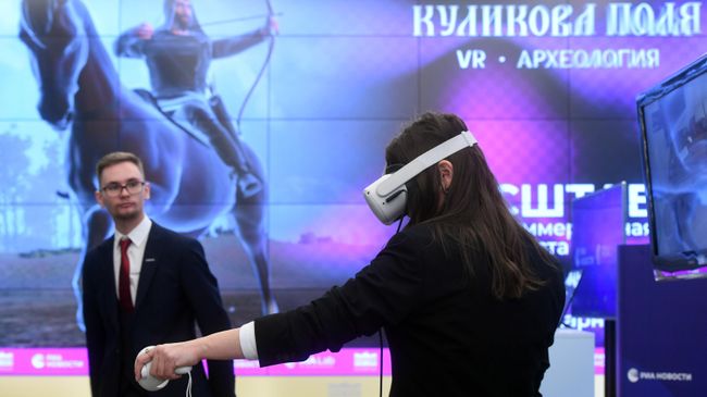 Участники выставки Масштаб VR: Нюрнберг, Крузенштерн, Куликово поле, приуроченной к годовщине окончания обвинительной части Нюрнбергского процесса 4 марта 1946 года, в Государственной Думе РФ