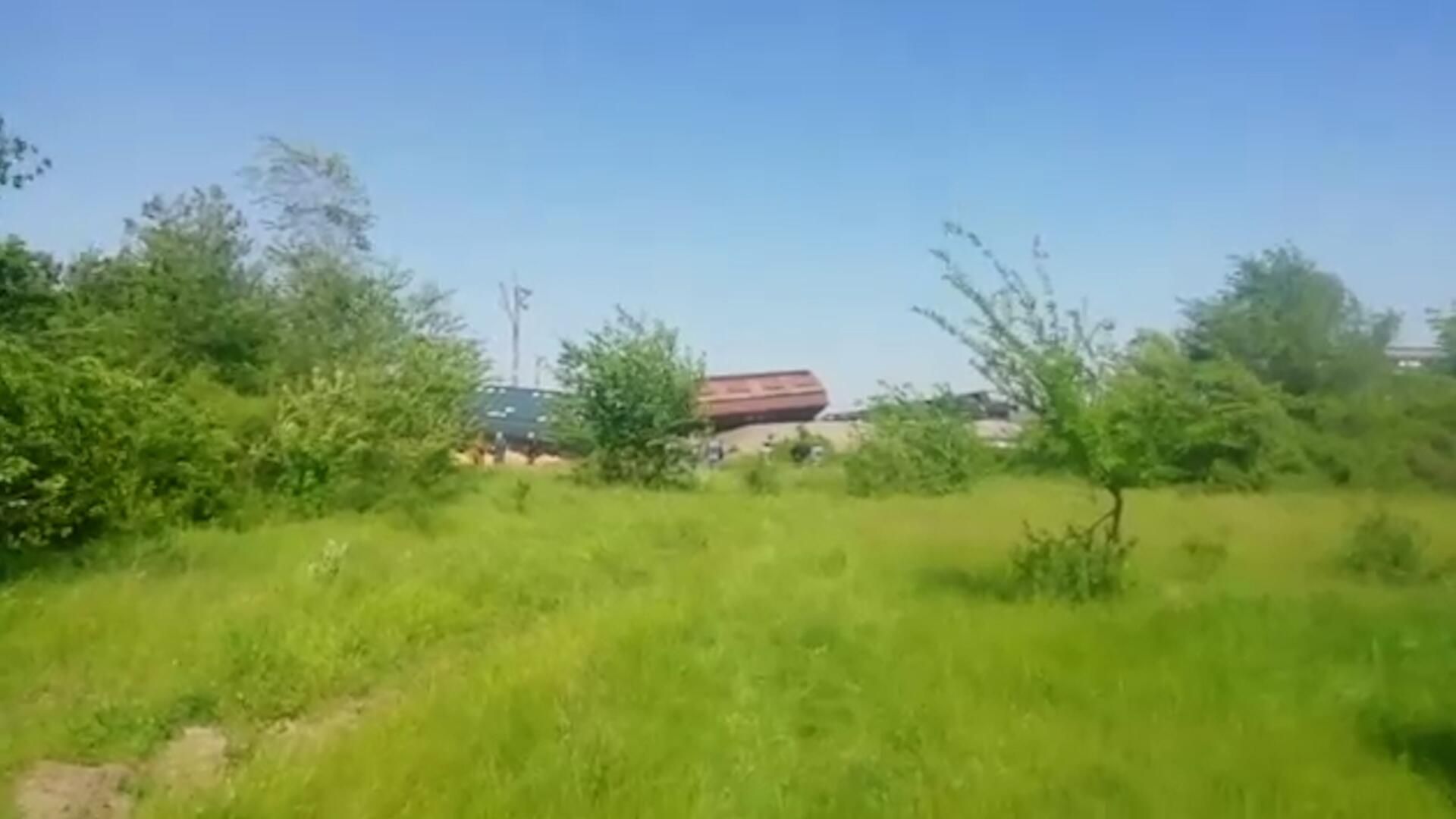 Кадры с места схода грузового поезда в Крыму Кадры с места схода грузового поезда в Крыму - РИА Новости, 1920, 18.05.2023