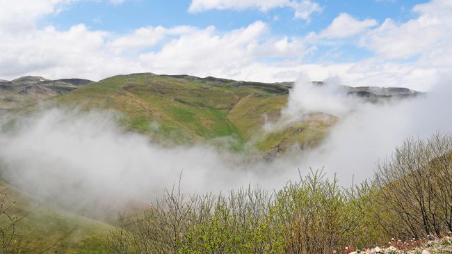Облака под ногами, высоко в горах Чеченской Республики