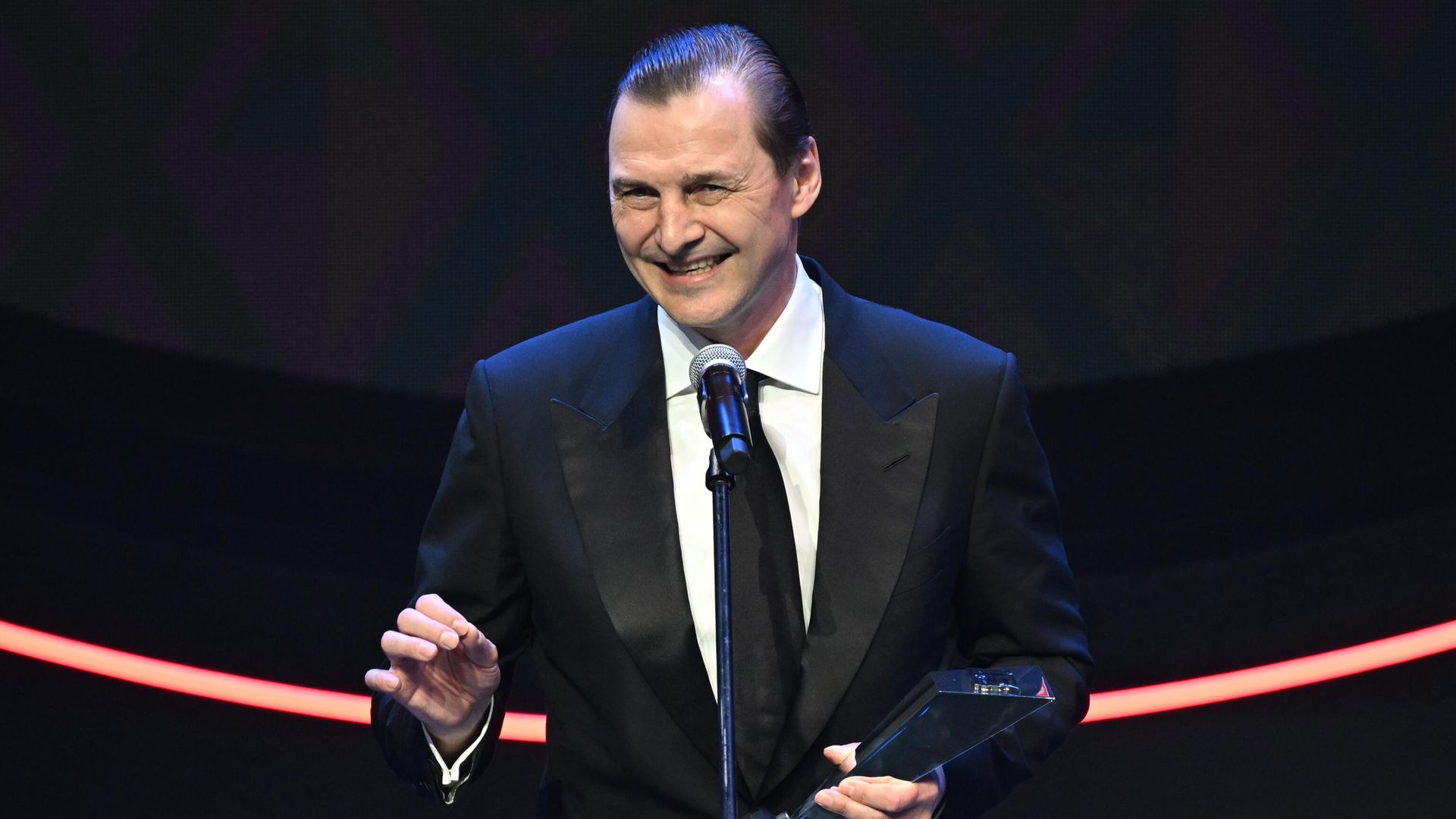 Главный тренер ЦСКА Сергей Фёдоров на церемонии закрытия сезона КХЛ 2022/2023 в концертном зале Барвиха Luxury Village. Главный тренер ЦСКА Сергей Фёдоров на церемонии закрытия сезона КХЛ 2022/2023 в концертном зале Барвиха Luxury Village. - РИА Новости, 1920, 19.12.2024