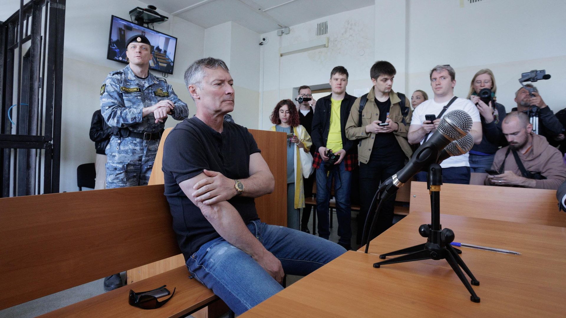 Евгений Ройзман* на заседании суда в Екатеринбурге Евгений Ройзман* на заседании суда в Екатеринбурге - РИА Новости, 1920, 19.05.2023