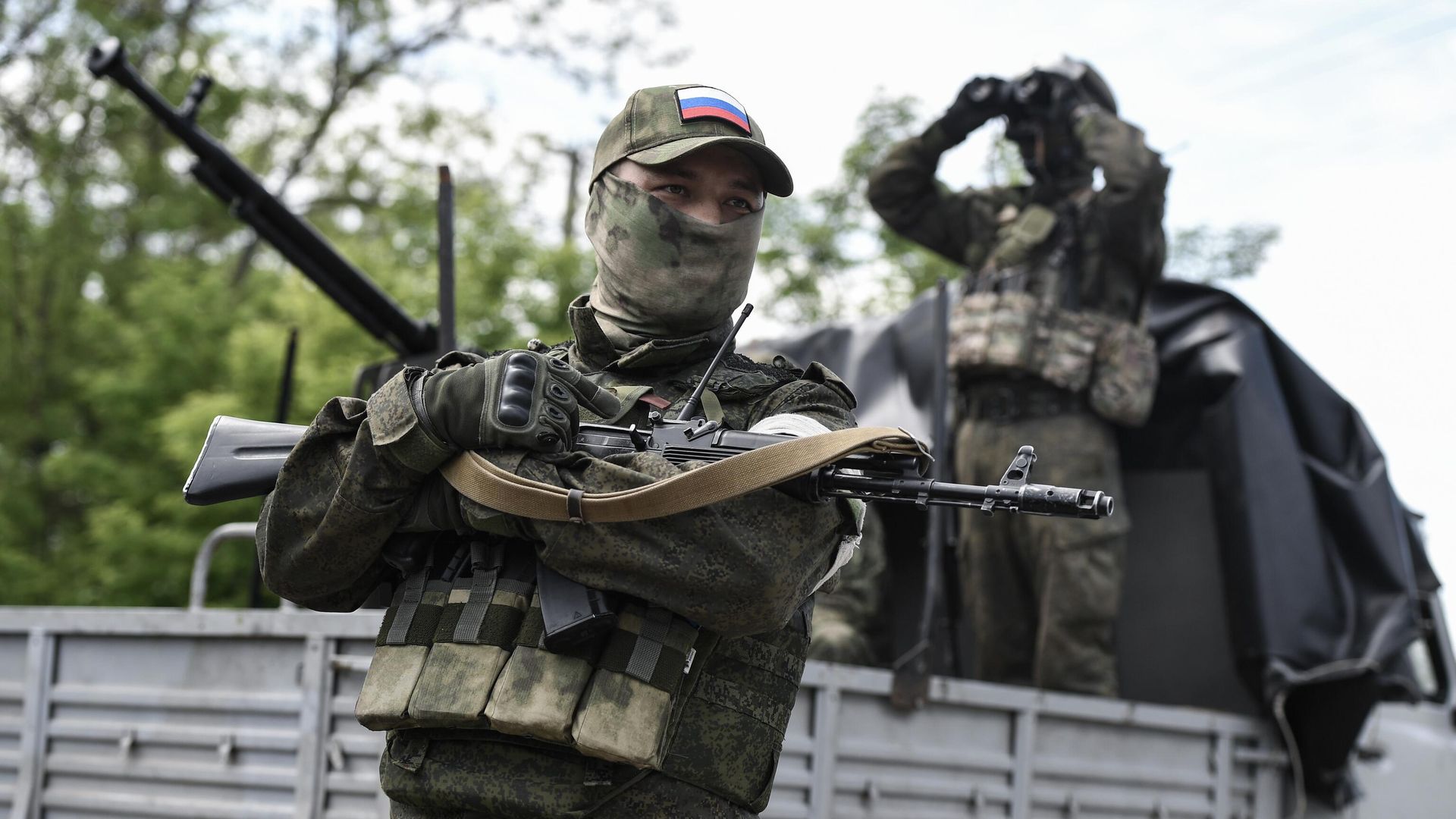 Зенитный расчет мобильной группы быстрого реагирования на боевом посту в зоне СВО Зенитный расчет мобильной группы быстрого реагирования на боевом посту в зоне СВО - РИА Новости, 1920, 07.09.2023