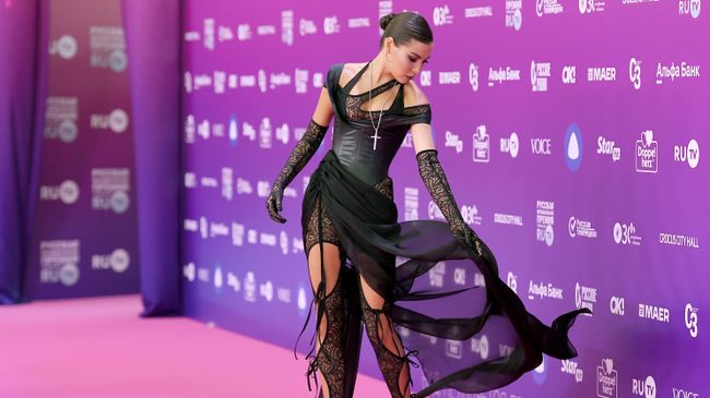 Блогер Карина Нигай на XII Русской музыкальной премии телеканала RU.TV в Крокус Сити Холле в Москве