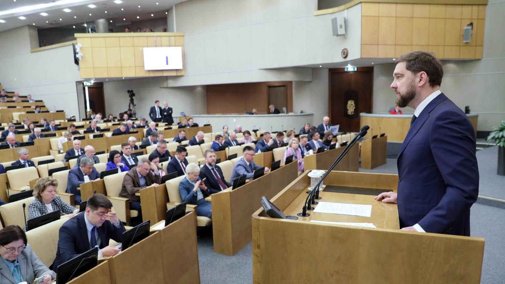 Руководитель ФАДН России Игорь Баринов во время выступления в Государственной Думе - РИА Новости, 1920, 25.05.2023