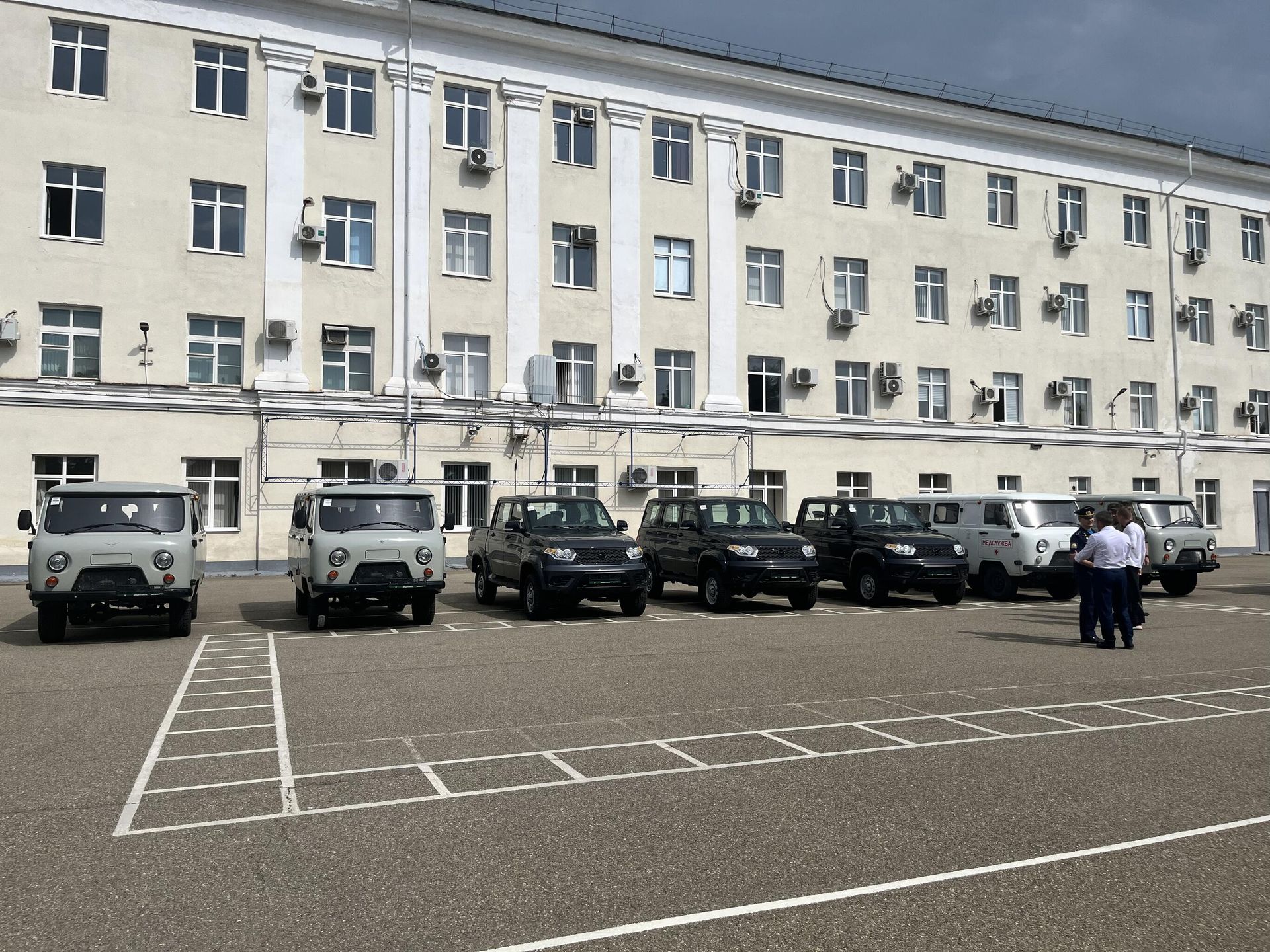 Краснодарские власти закупили и отправили военную технику в зону СВО для бойцов Кубани Краснодарские власти закупили и отправили военную технику в зону СВО для бойцов Кубани - РИА Новости, 1920, 26.05.2023