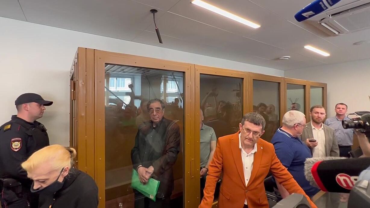 Актриса Наталья Дрожжина и ее муж юрист Михаил Цивин , обвиняемые в мошенничестве в особо крупном размере, совершенном группой лиц по предварительному сговору, повлекшее лишение права гражданина на жилое помещение Актриса Наталья Дрожжина и ее муж юрист Михаил Цивин , обвиняемые в мошенничестве в особо крупном размере, совершенном группой лиц по предварительному сговору, повлекшее лишение права гражданина на жилое помещение - РИА Новости, 1920, 06.12.2025