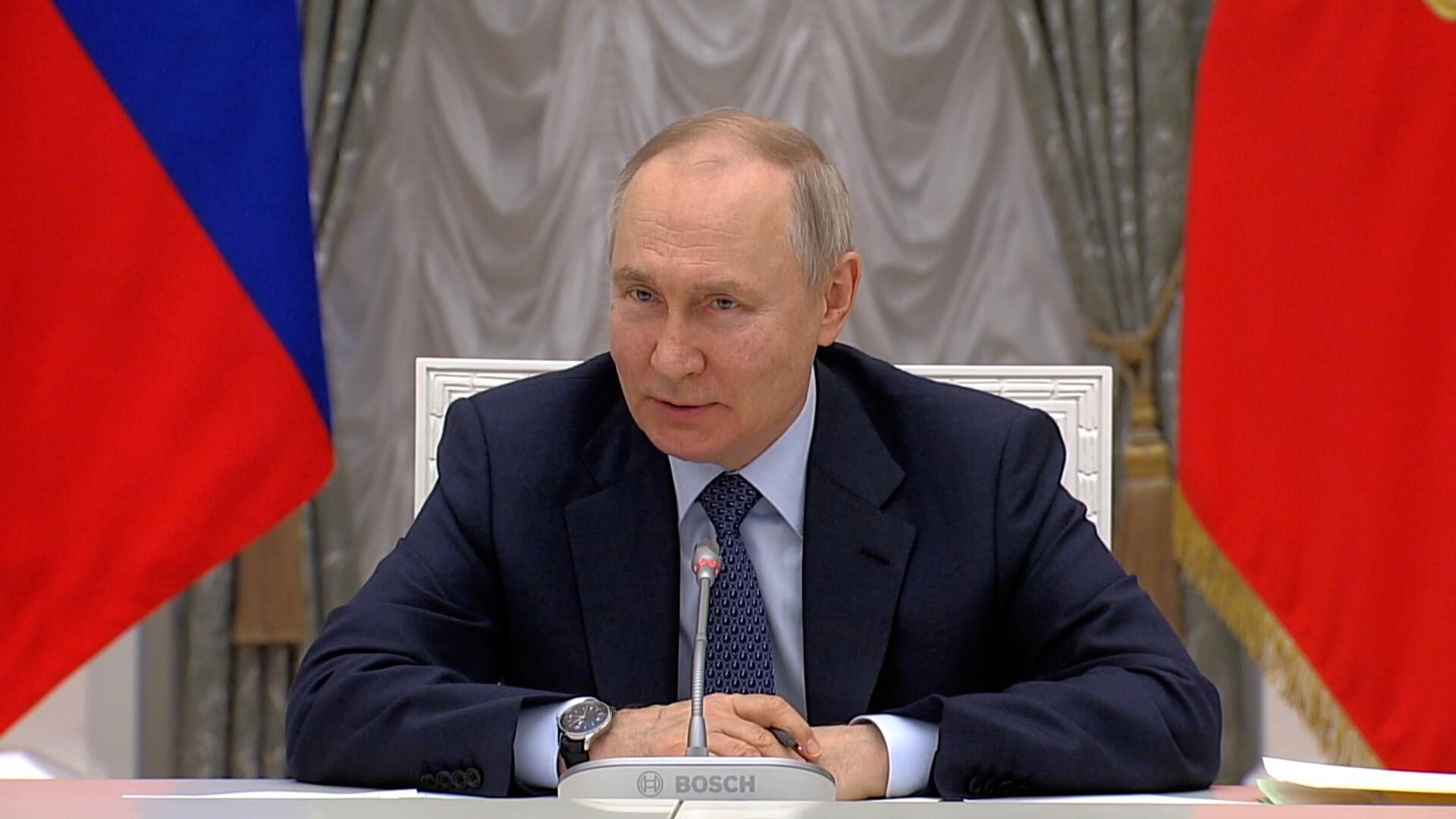 Путин: Уверен, у России будущее хорошее Путин: Уверен, у России будущее хорошее - РИА Новости, 1920, 26.05.2023