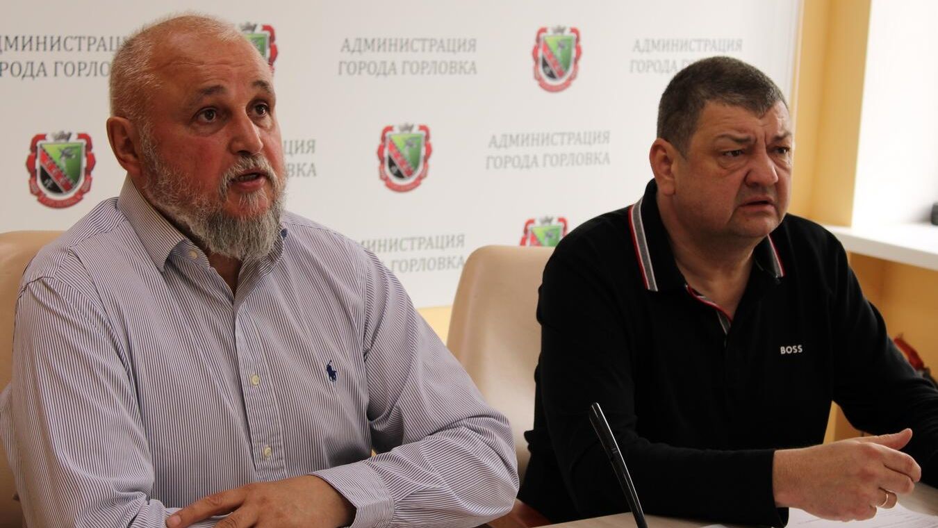 Губернатор Кузбасса Сергей Цивилев во время рабочего визита в Горловку Губернатор Кузбасса Сергей Цивилев во время рабочего визита в Горловку - РИА Новости, 1920, 27.05.2023