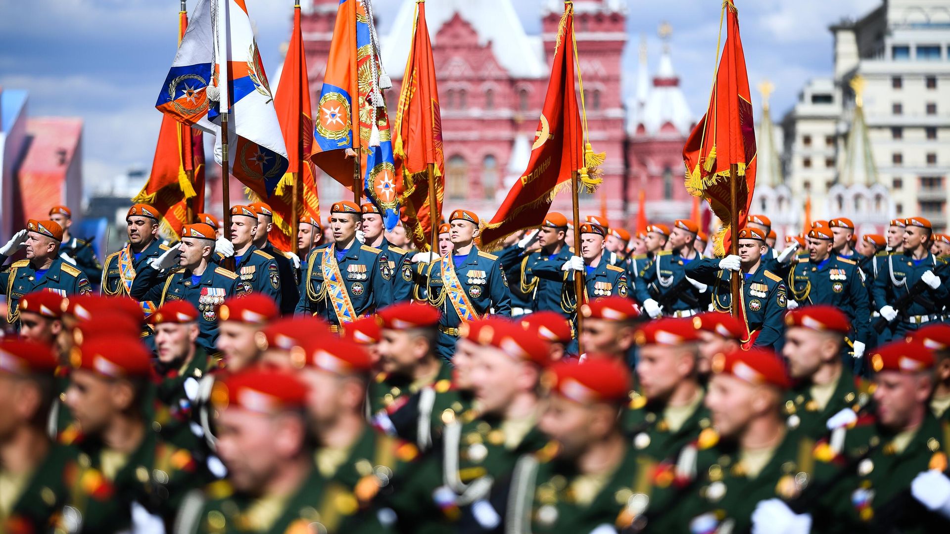 Военнослужащие на параде, посвященном годовщине Победы в Великой Отечественной войне Военнослужащие на параде, посвященном годовщине Победы в Великой Отечественной войне - РИА Новости, 1920, 09.08.2023