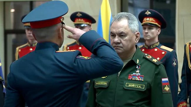 Шойгу вручил госнаграды участникам спецоперации