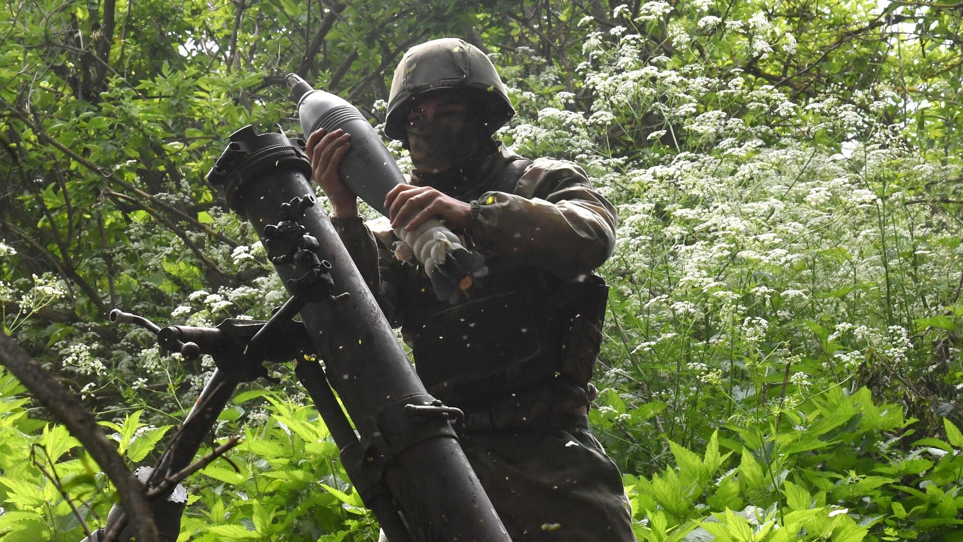 Военнослужащий минометного расчета Вооруженных сил РФ Военнослужащий минометного расчета Вооруженных сил РФ - РИА Новости, 1920, 19.06.2023