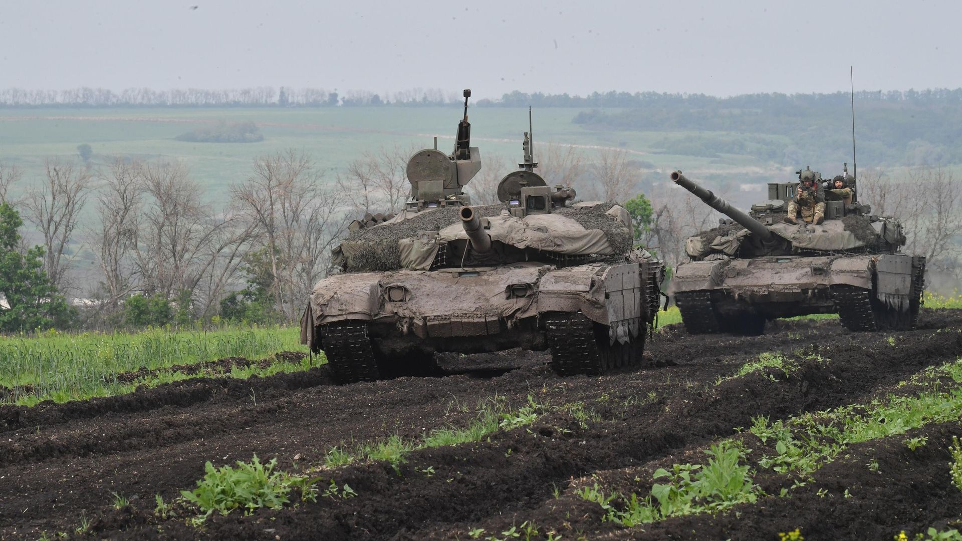 Танки Т-90-М Прорыв на передовой в зоне СВО Танки Т-90-М Прорыв на передовой в зоне СВО - РИА Новости, 1920, 09.06.2023