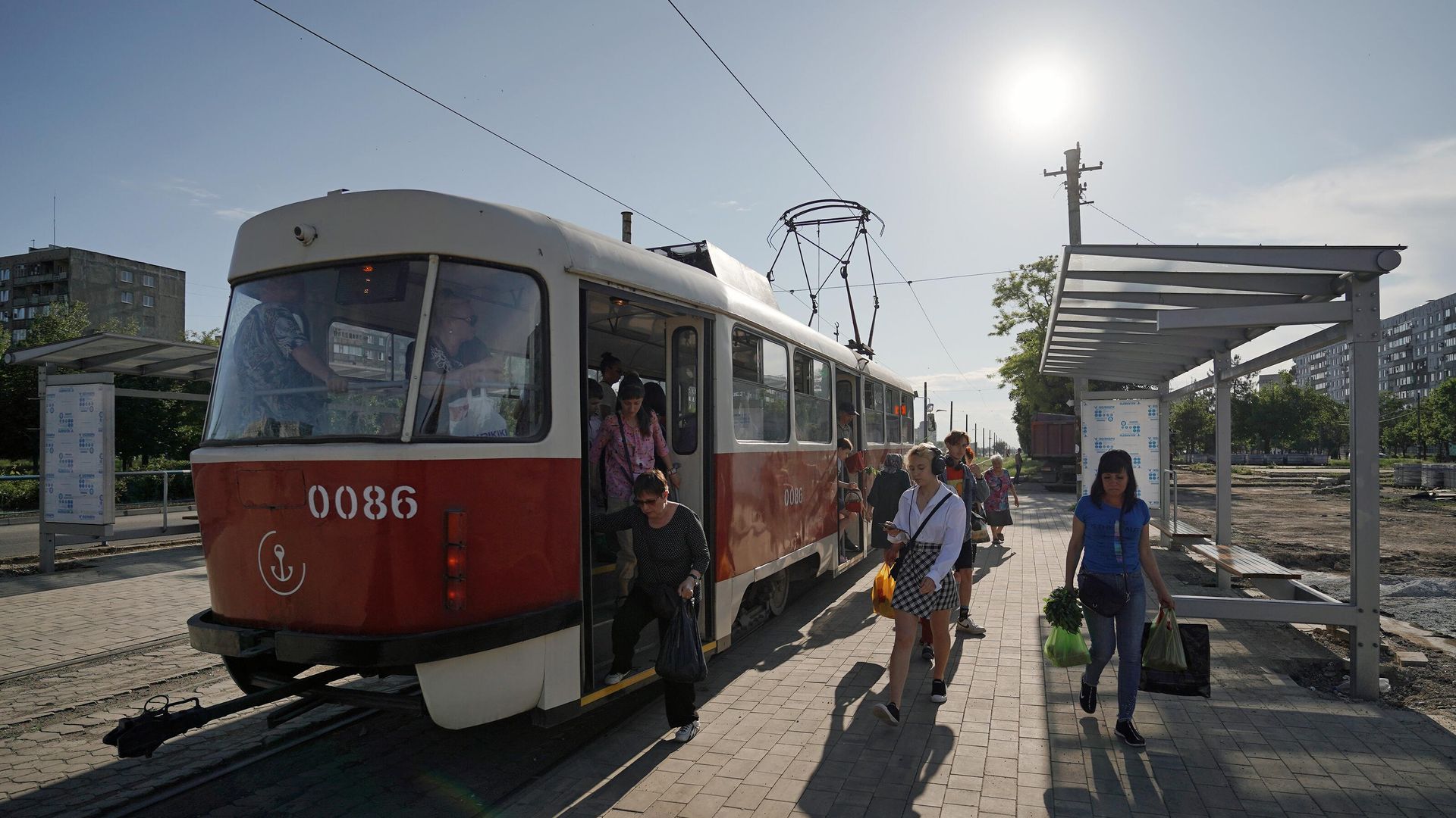 Повседневная жизнь в Мариуполе Повседневная жизнь в Мариуполе - РИА Новости, 1920, 21.05.2025