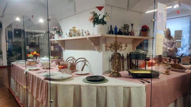 В музее Ярославская трапеза В музее Ярославская трапеза