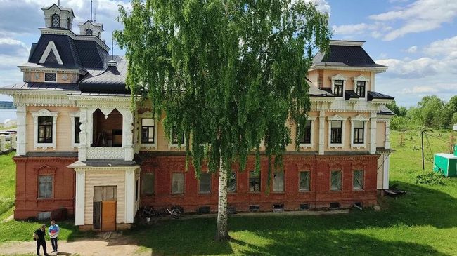 Дом брата в парк-отеле Понизовкина. Здесь будет отель Дом брата в парк-отеле Понизовкина. Здесь будет отель