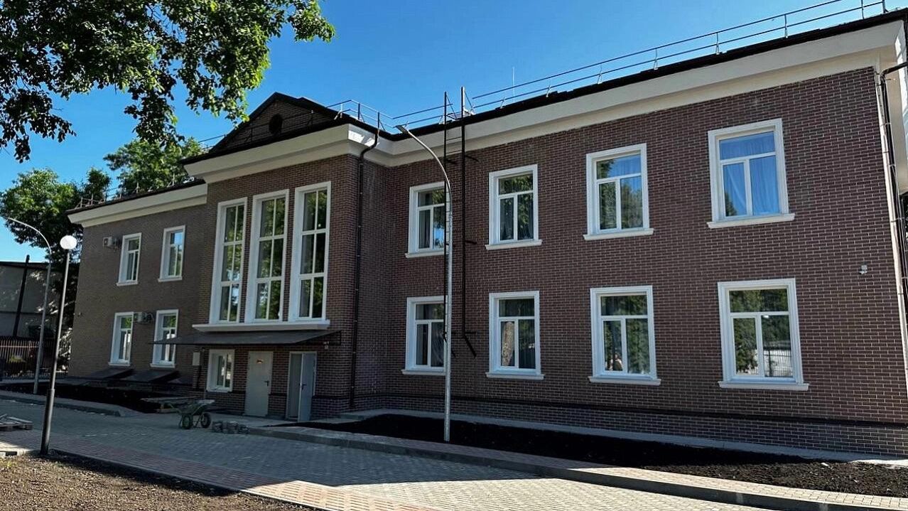 Ямал в Волновахе завершает восстановление музыкальной и художественной школ Ямал в Волновахе завершает восстановление музыкальной и художественной школ - РИА Новости, 1920, 06.06.2023