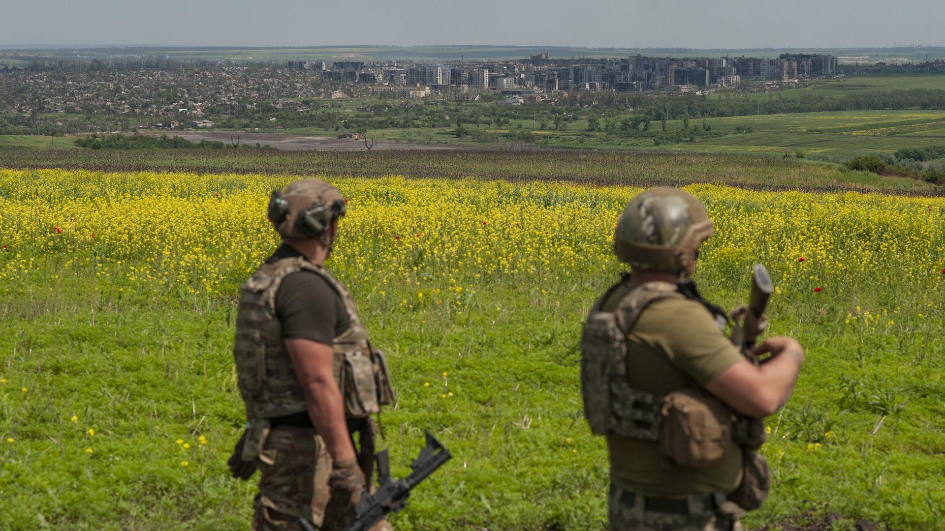 Украинские военнослужащие под Артемовском Украинские военнослужащие под Артемовском - РИА Новости, 1920, 10.06.2023