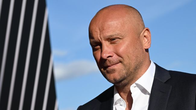 Главный тренер Сочи Дмитрий Хохлов 