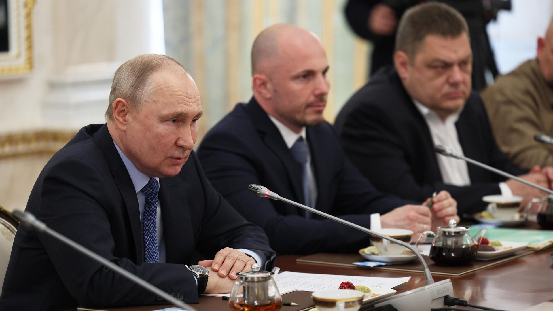 Президент России Владимир Путин проводит встречу с военными корреспондентами Президент России Владимир Путин проводит встречу с военными корреспондентами - РИА Новости, 1920, 13.06.2023