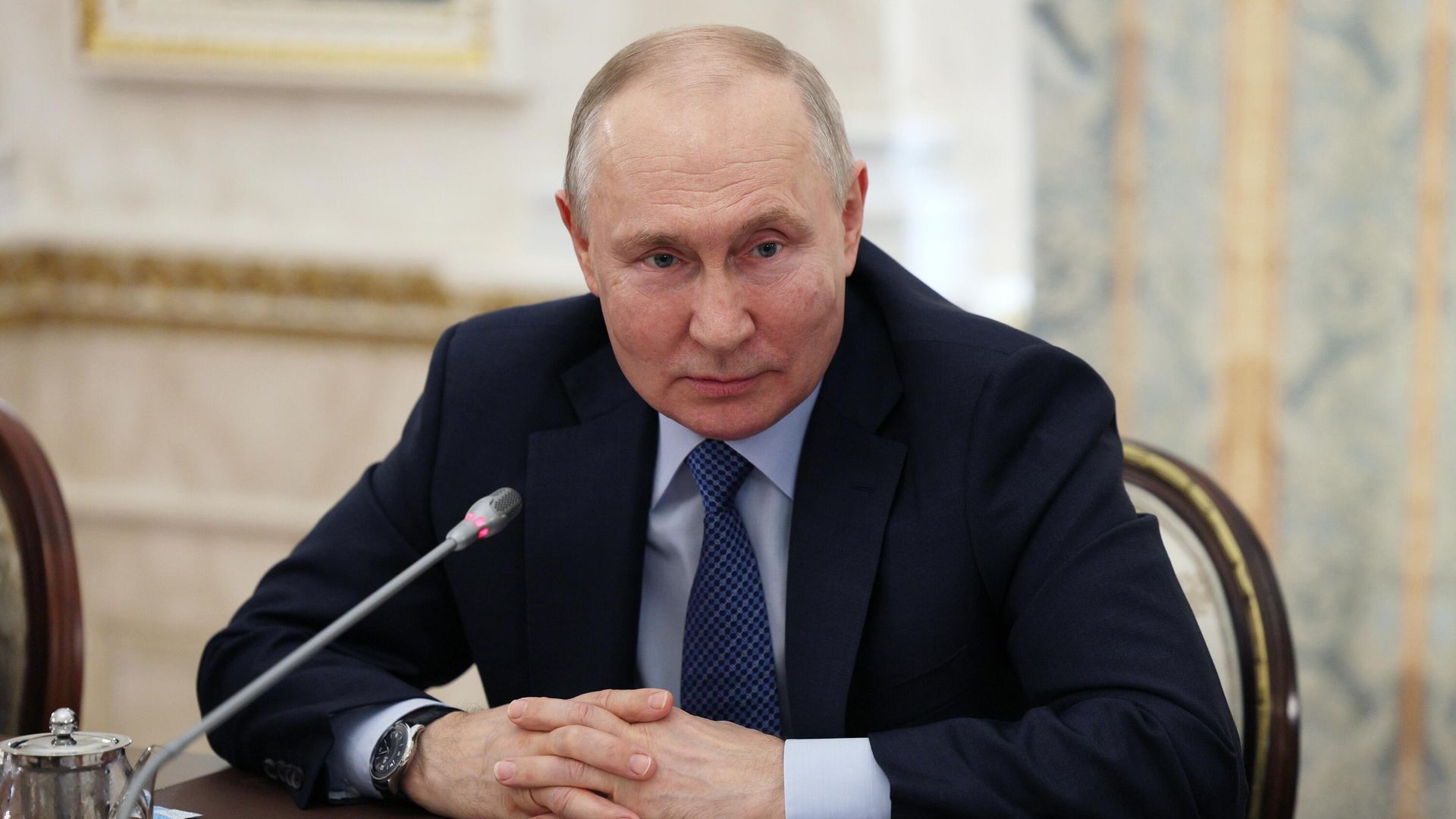 Президент России Владимир Путин проводит встречу с военными корреспондентами Президент России Владимир Путин проводит встречу с военными корреспондентами - РИА Новости, 1920, 13.06.2023
