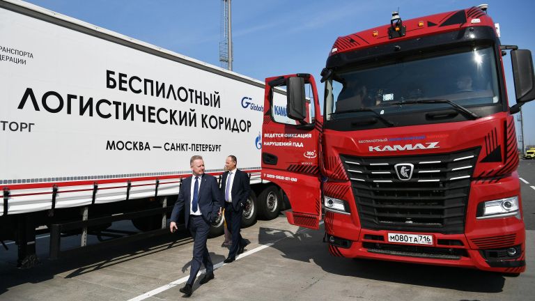 Запуск беспилотных грузовиков из Санкт-Петербурга в Москву Запуск беспилотных грузовиков из Санкт-Петербурга в Москву