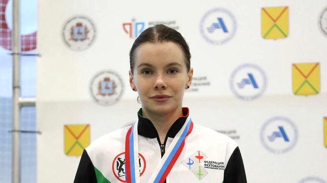 Российская фехтовальщица Валерия Кобзева