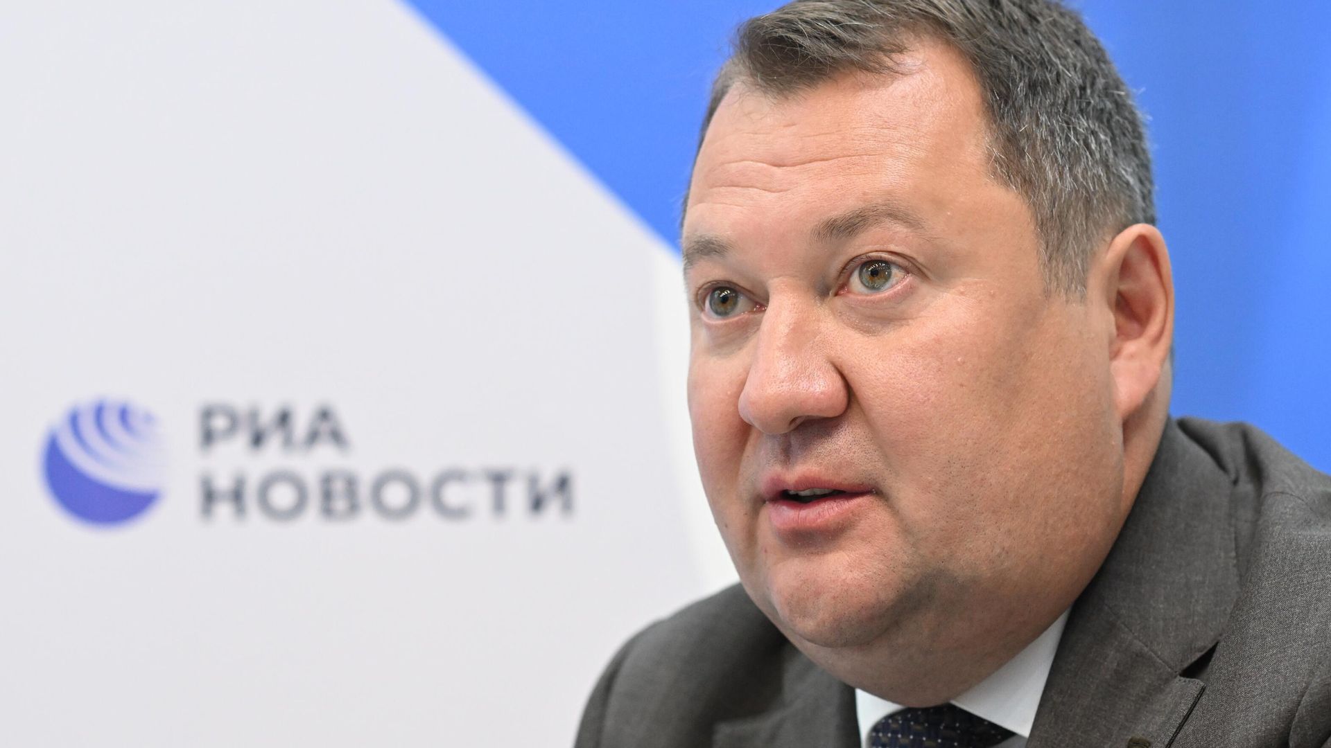Губернатор Тамбовской области Максим Егоров на стенде РИА Новости Губернатор Тамбовской области Максим Егоров на стенде РИА Новости - РИА Новости, 1920, 16.06.2023