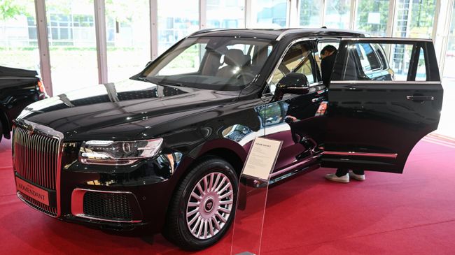 Автомобиль Аурус Комендант
