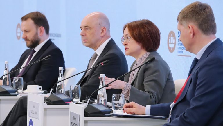 Сессия: Как будет развиваться российская экономика Сессия: Как будет развиваться российская экономика