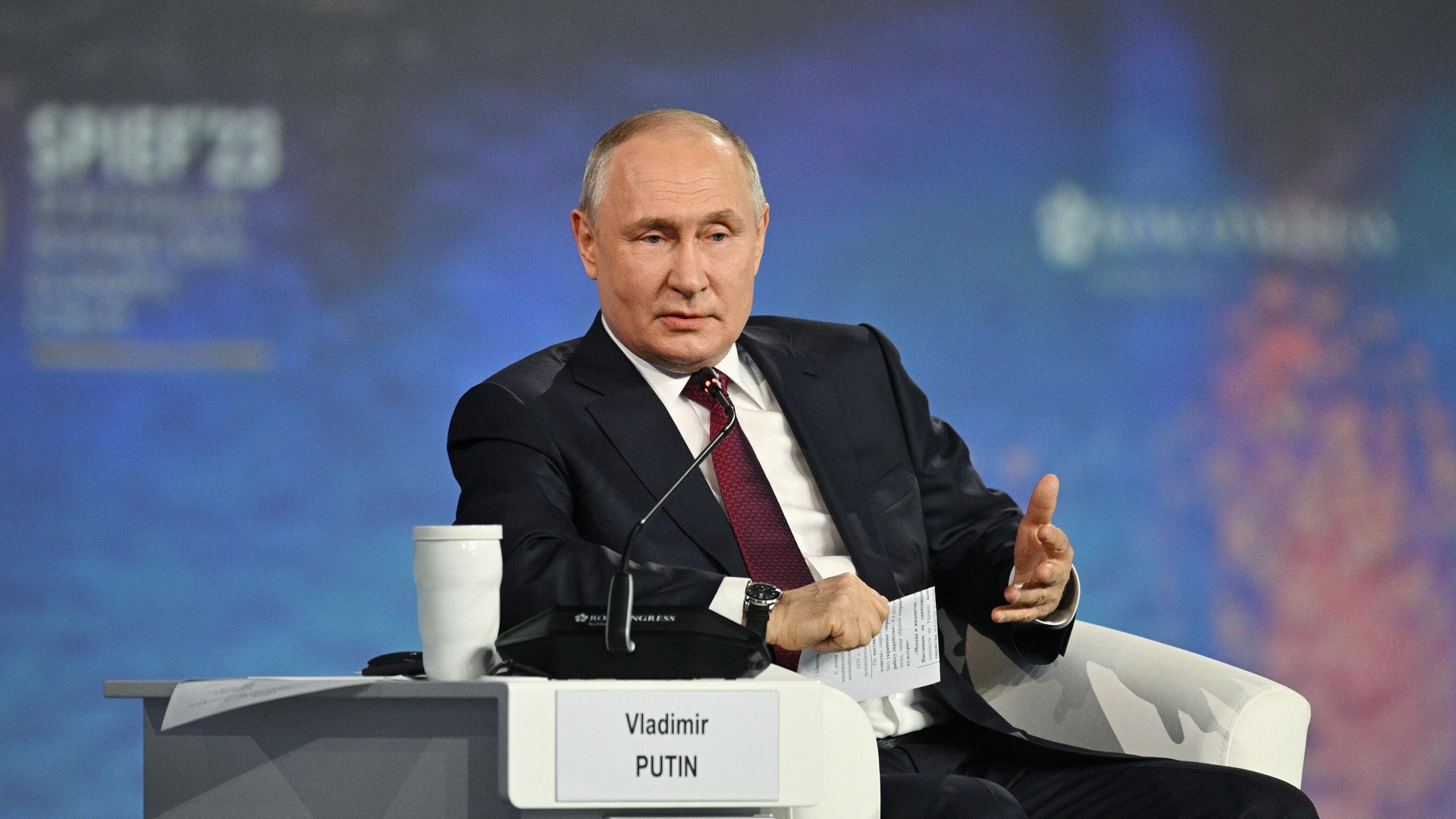 Президент РФ Владимир Путин на пленарном заседании Петербургского международного экономического форума Президент РФ Владимир Путин на пленарном заседании Петербургского международного экономического форума - РИА Новости, 1920, 16.06.2023