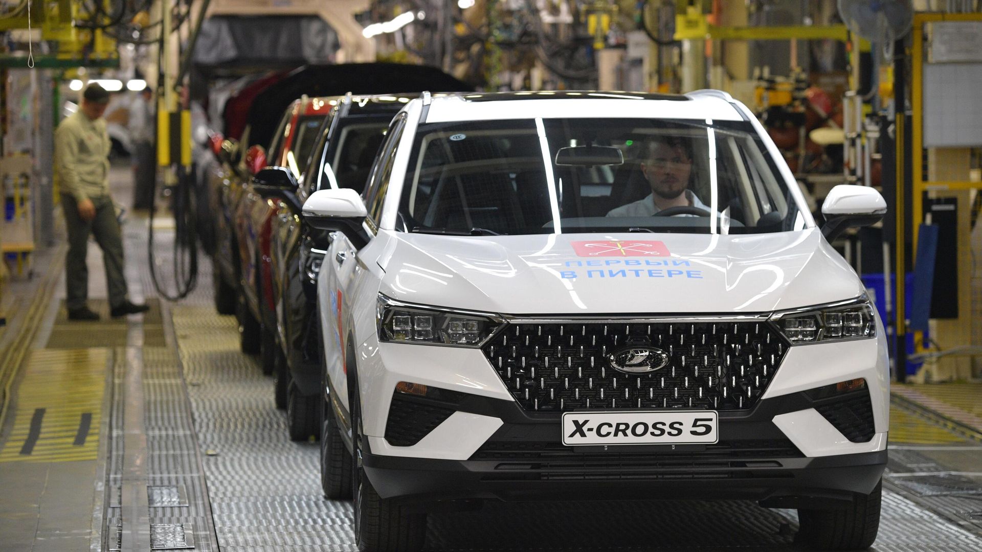 Церемония выпуска первого автомобиля LADA X-Cross 5 Церемония выпуска первого автомобиля LADA X-Cross 5 - РИА Новости, 1920, 22.01.2024