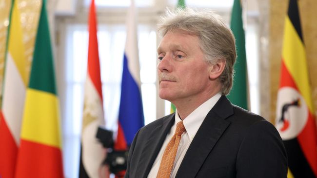 Заместитель руководителя администрации президента РФ, пресс-секретарь президента РФ Дмитрий Песков 