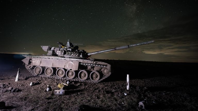 Станислав Красильников. Танк Т-80 на позиции в зоне СВО. Особая отметка жюри Станислав Красильников. Танк Т-80 на позиции в зоне СВО. Особая отметка жюри