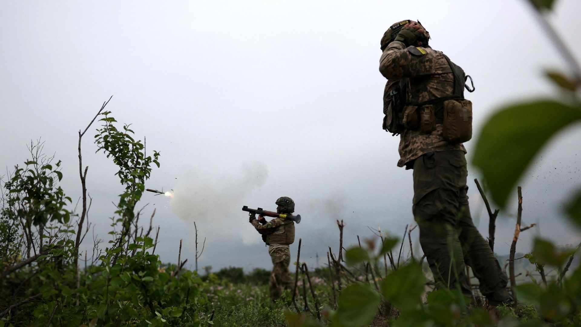 Украинские военные на линии фронта Украинские военные на линии фронта - РИА Новости, 1920, 20.06.2023