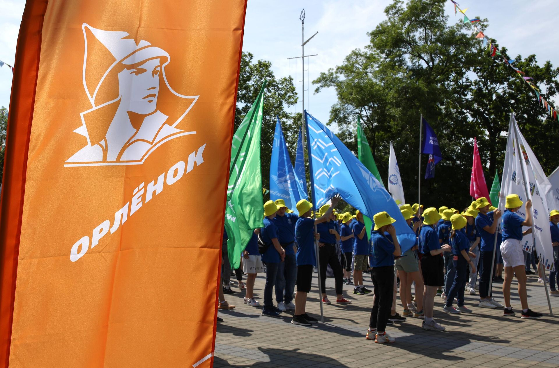 Дети на построении во Всероссийском детском центре Орленок в Туапсинском районе Краснодарского края - РИА Новости, 1920, 04.08.2026