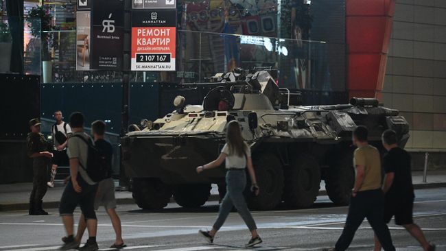 Военная техника на улице Ростова-на-Дону