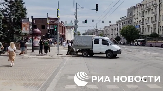 Обстановка в районе здания ЮВО в Ростове-на Дону Обстановка в районе здания ЮВО в Ростове-на Дону - РИА Новости, 1920, 24.06.2023