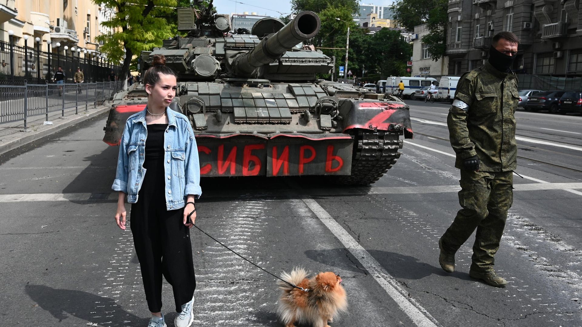 Танк ЧВК Вагнер на улице Ростова-на-Дону Танк ЧВК Вагнер на улице Ростова-на-Дону - РИА Новости, 1920, 25.06.2023