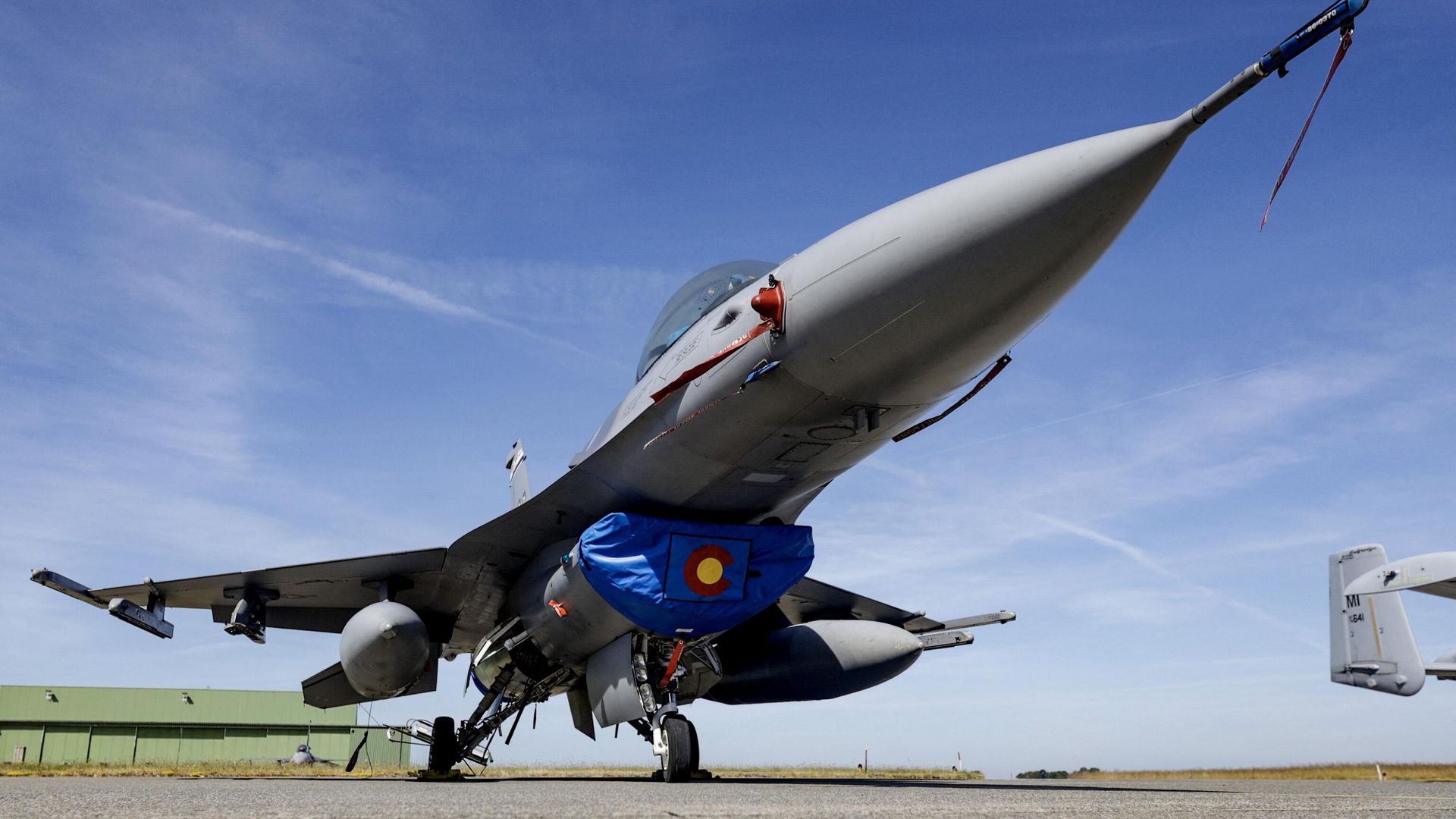 Американский истребитель F-16 в военном аэропорту Ягель Американский истребитель F-16 в военном аэропорту Ягель - РИА Новости, 1920, 26.06.2023