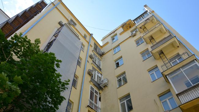 Дом 14-16 на Садовой-Кудринской улице в Москве