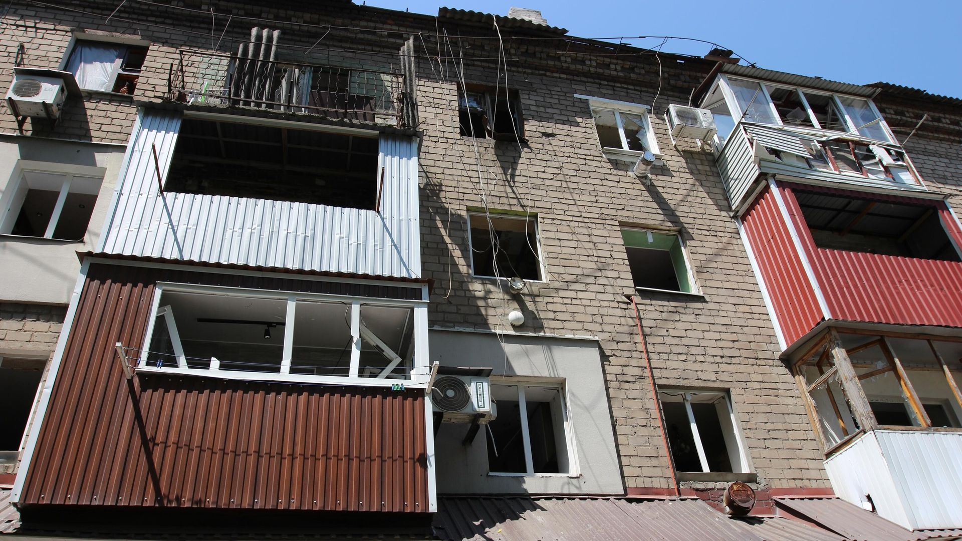 Разрушения в жилом доме после обстрела ВСУ города Макеевки Разрушения в жилом доме после обстрела ВСУ города Макеевки - РИА Новости, 1920, 05.07.2023