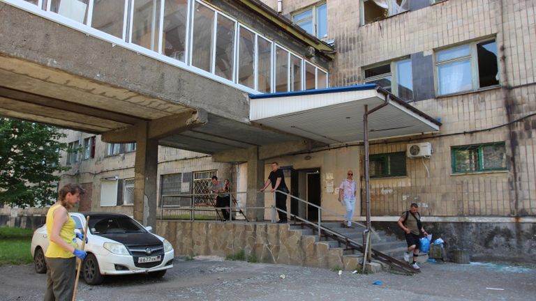 Разрушения городской больницы в результате обстрела ВСУ города Макеевки Разрушения городской больницы в результате обстрела ВСУ города Макеевки