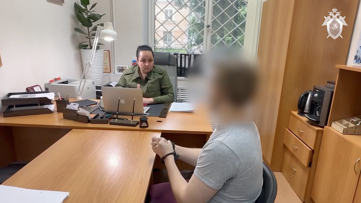 Подозреваемый в убийстве молодой девушки в Великом Новгороде Подозреваемый в убийстве молодой девушки в Великом Новгороде - РИА Новости, 1920, 08.07.2023