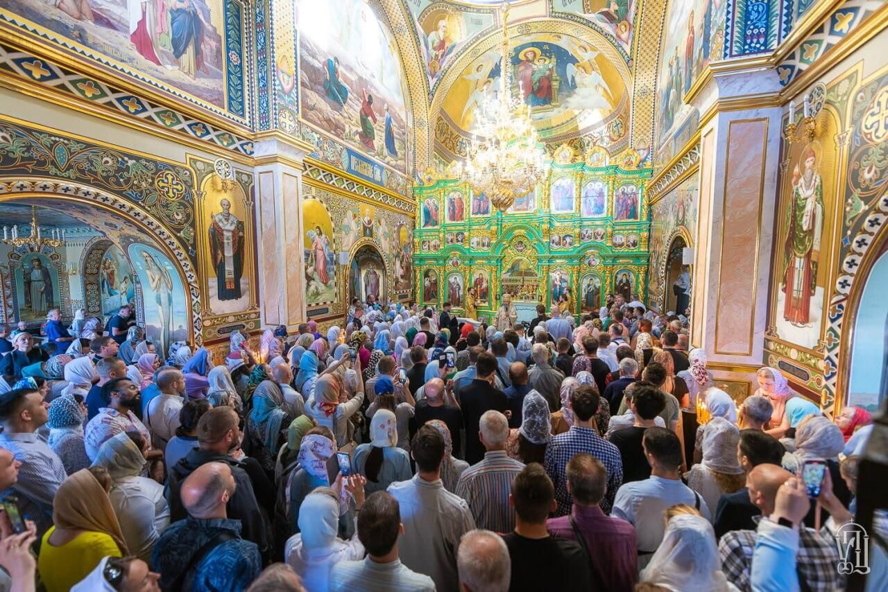 Божественная литургия митрополита Онуфрия в Киевской лавре Божественная литургия митрополита Онуфрия в Киевской лавре - РИА Новости, 1920, 28.07.2023