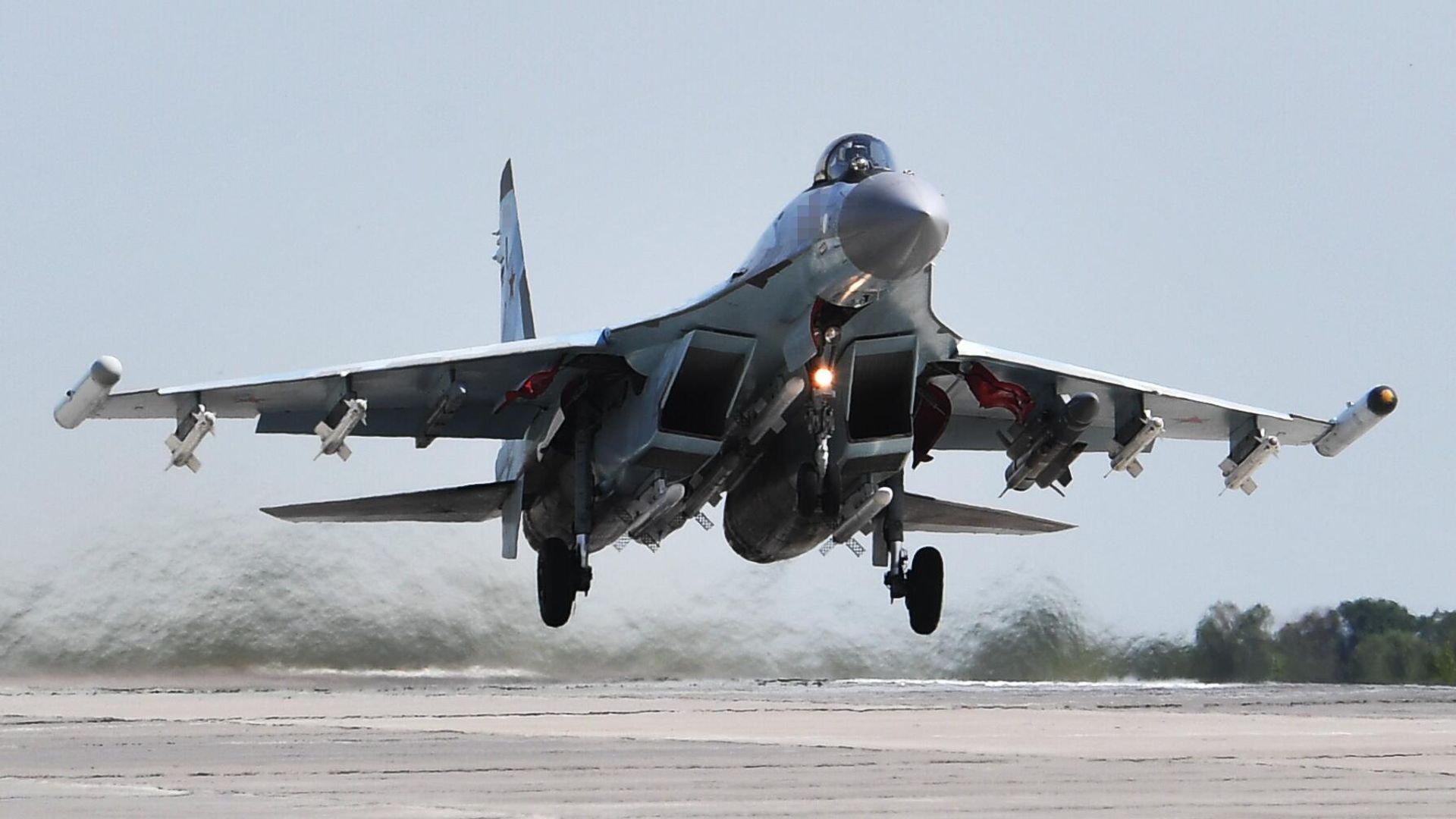 Многоцелевой истребитель Су-35 ВКС России Многоцелевой истребитель Су-35 ВКС России - РИА Новости, 1920, 02.10.2025